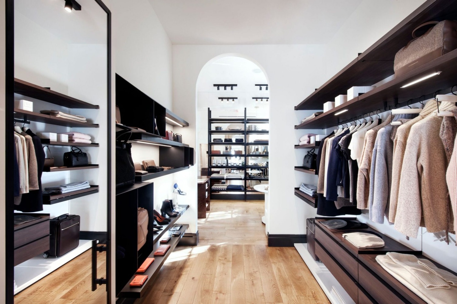Want les essentiels first american boutique in new york 3.