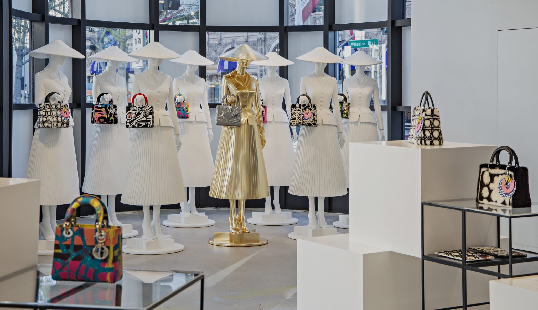 Christian Dior Lady Art Pop-Up Shop in Los Angeles | LES FAÇONS