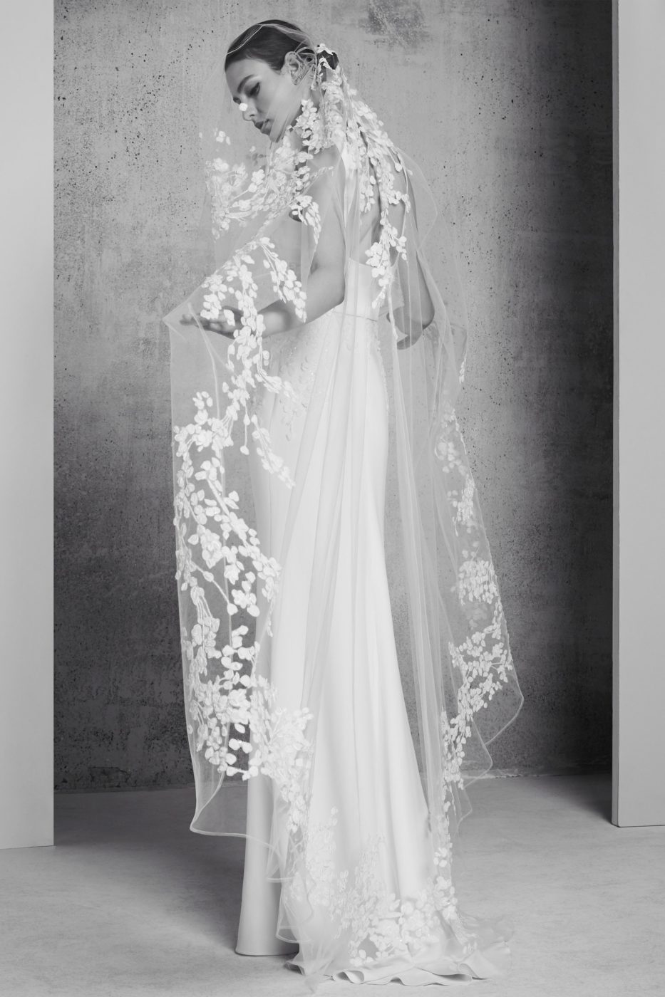 Elie Saab Spring 2018 Bridal Collection | LES FAÇONS