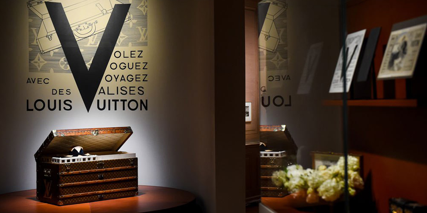Louis Vuitton &#39;Volez, Voguez, Voyagez&#39; Exhibition in New York | LES FAÇONS