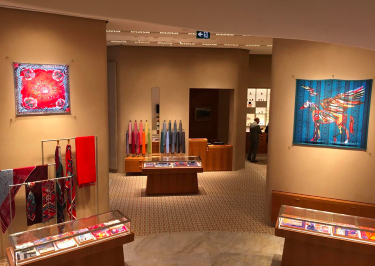 Hermès Flagship Store in Toronto | LES FAÇONS