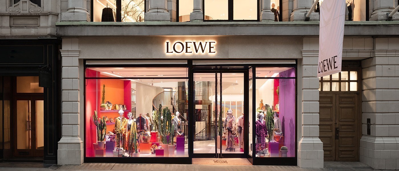 Loewe Flagship Store in London | LES FAÇONS