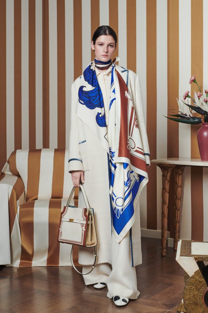 Tory Burch Resort 2022 Collection | LES FAÇONS