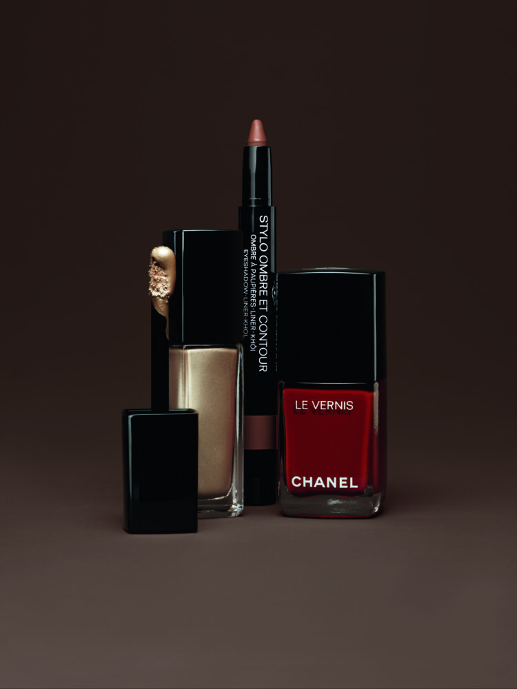 Chanel Fall 2021 Tone on Tone Makeup Collection