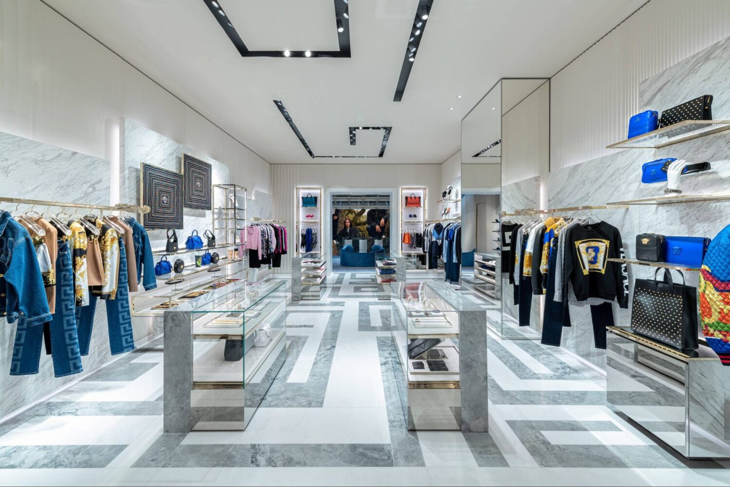Versace Boutique in New York City | LES FAÇONS