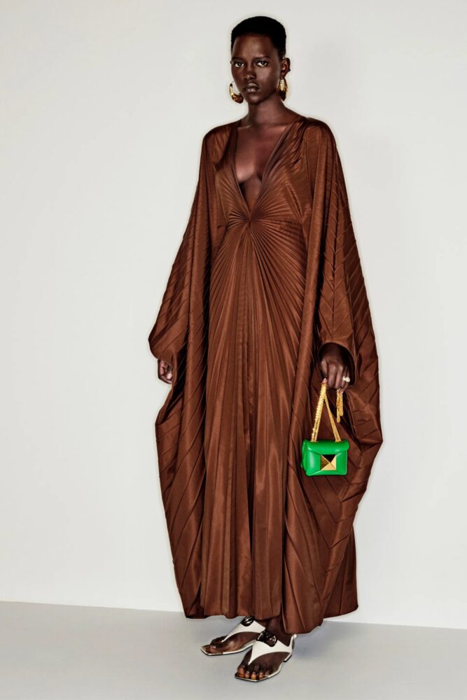 A Bit of Green Sparkle!!!-Valentino Resort 2023 - Fatemeh Recommends