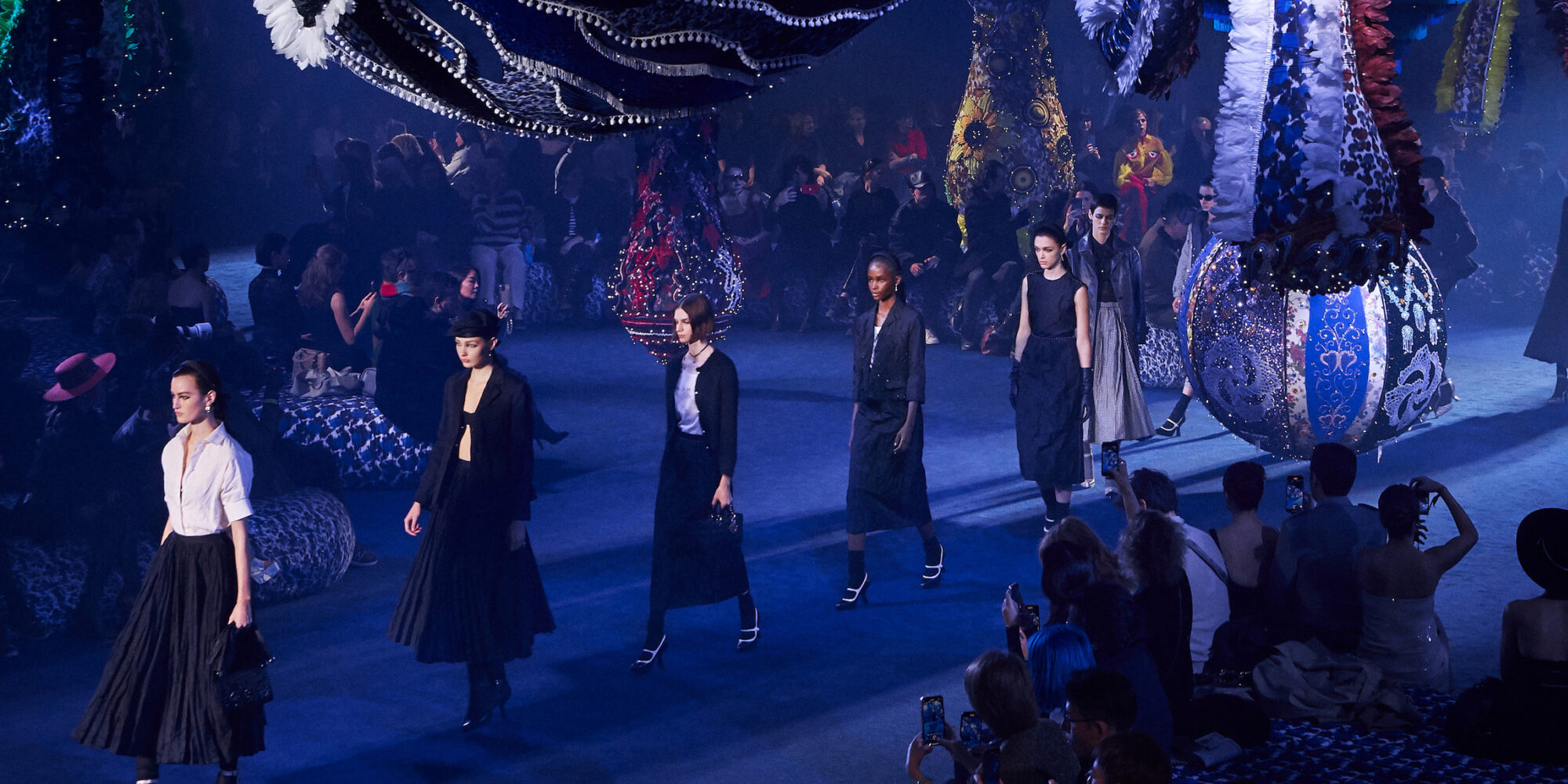 WATCH THE CHRISTIAN DIOR FALL 2024 RTW RUNWAY SHOW LIVE