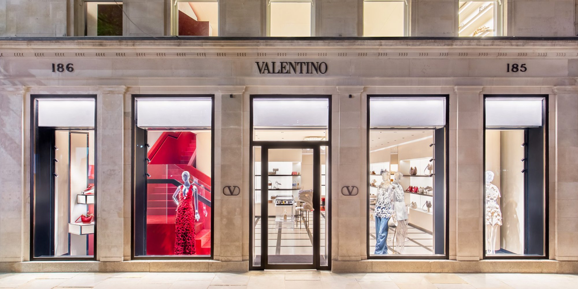 VALENTINO FLAGSHIP STORE IN LONDON