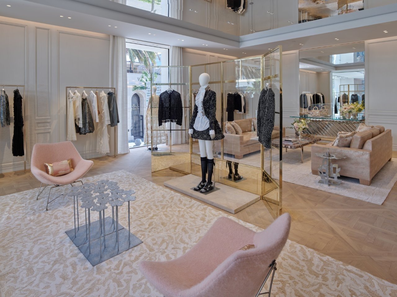 CHRISTIAN DIOR BOUTIQUE ON RODEO DRIVE IN BEVERLY HILLS (7)
