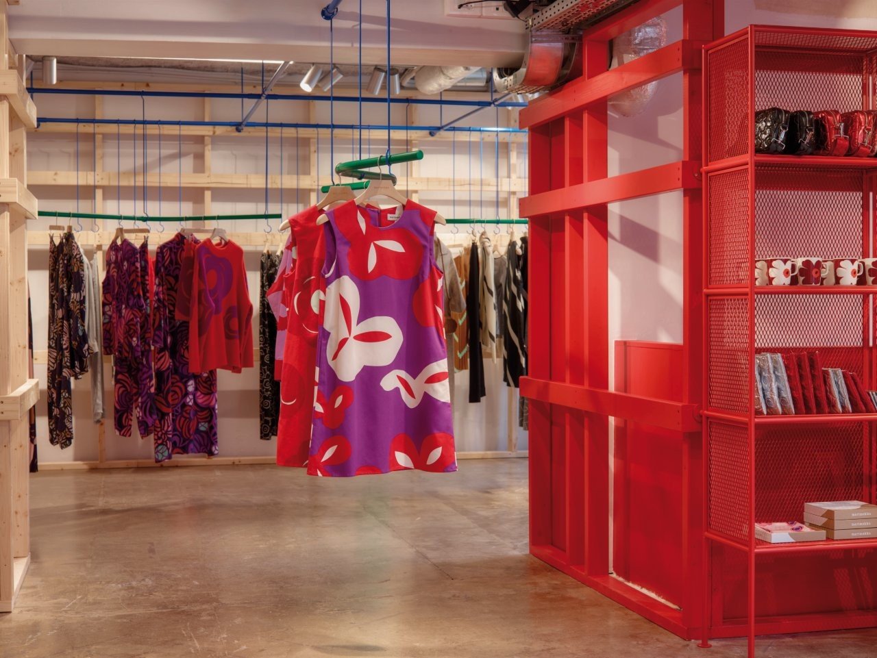 MARIMEKKO BOUTIQUE IN LE MARAIS IN PARIS (2)