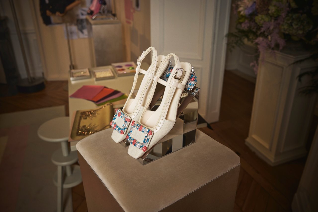 ROGER VIVIER SPRING 2026 COLLECTION (12)
