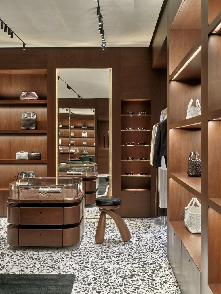 BOTTEGA VENETA BOUTIQUE AT HOLT RENFREW IN VANCOUVER (1)