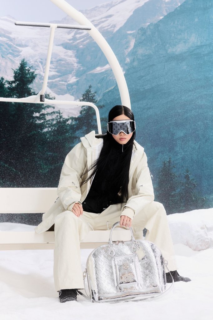 LOUIS VUITTON LV SKI 2025 COLLECTION (1)