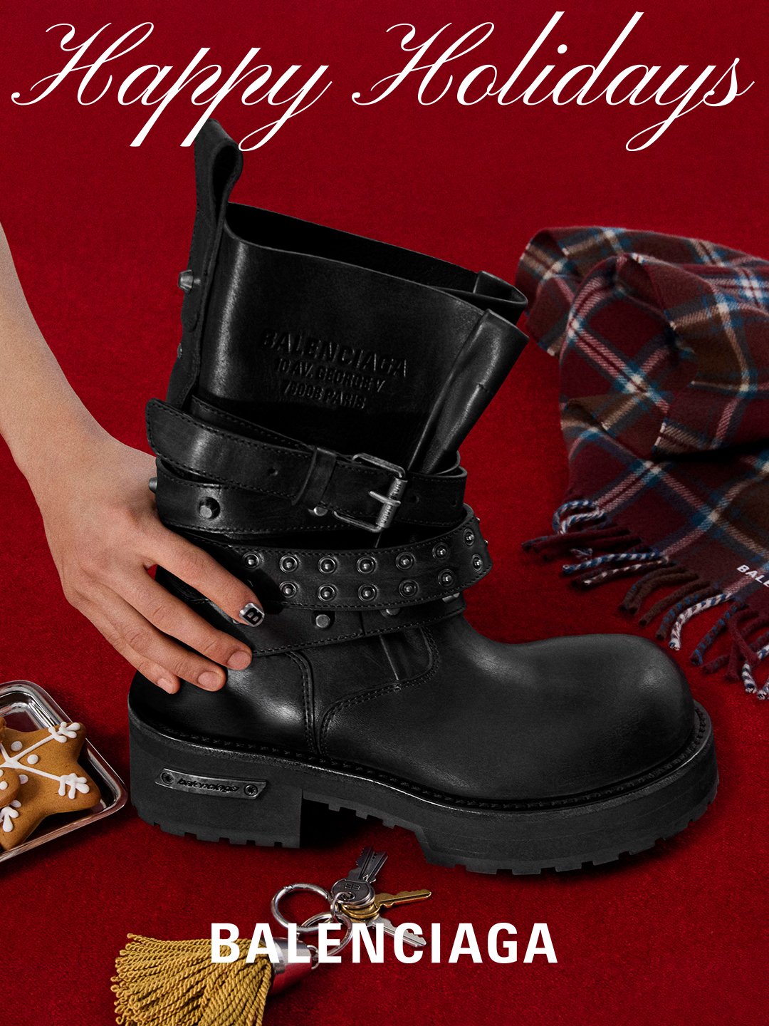 BALENCIAGA 2025 HOLIDAY GIFTING AD CAMPAIGN (1)