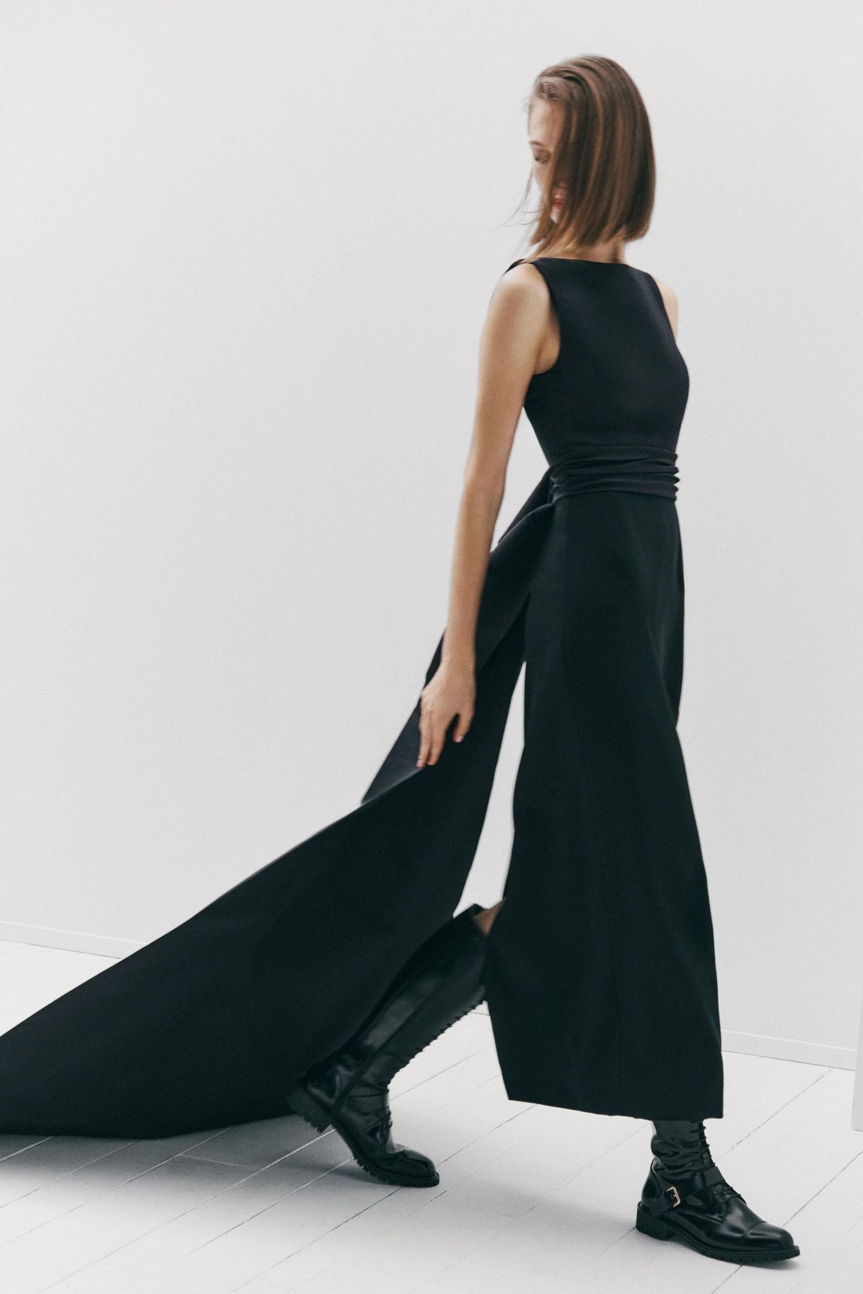 CAROLINA HERRERA PRE FALL 2026 COLLECTION 24
