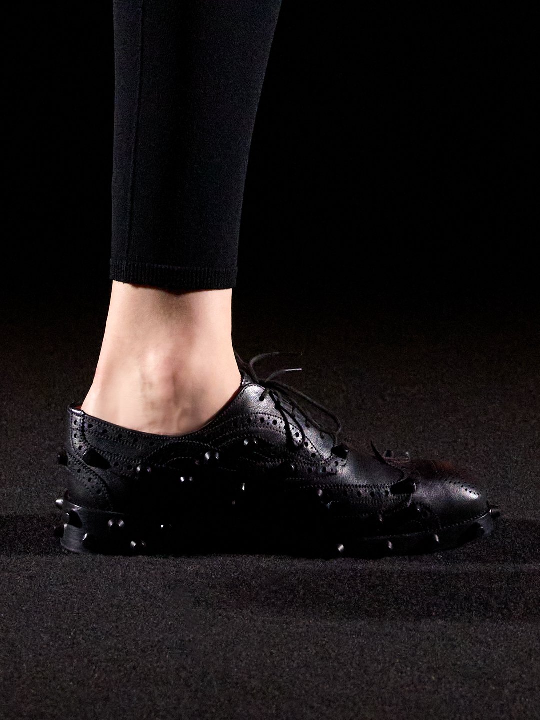 BALENCIAGA FALL 2026 RTW COLLECTION 1 (10)