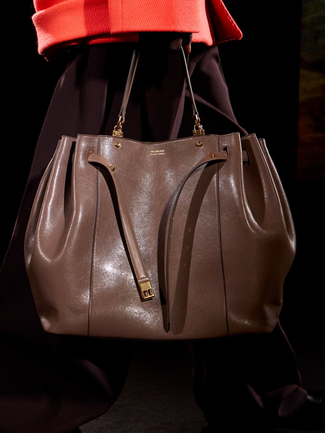 BALENCIAGA FALL 2026 RTW COLLECTION 1 (12)