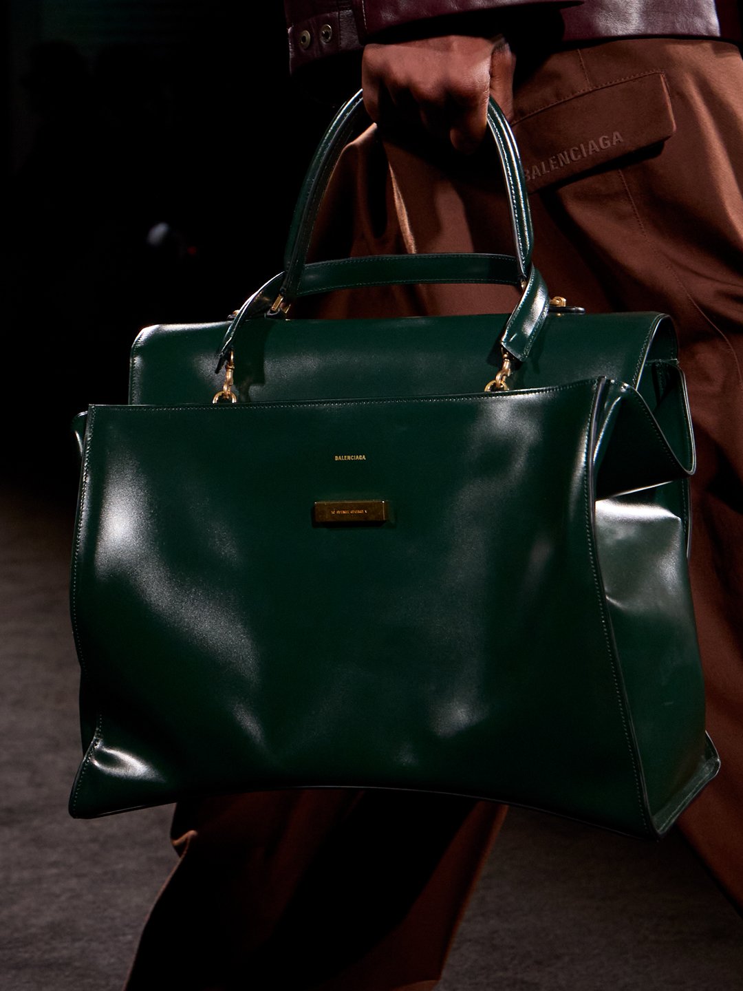 BALENCIAGA FALL 2026 RTW COLLECTION 1 (15)