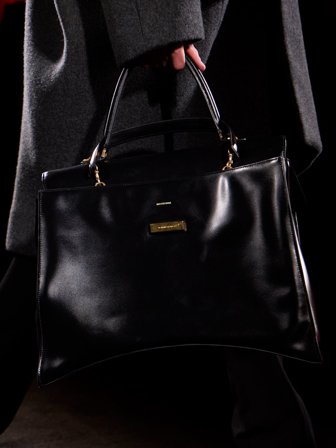 BALENCIAGA FALL 2026 RTW COLLECTION 1 (25)