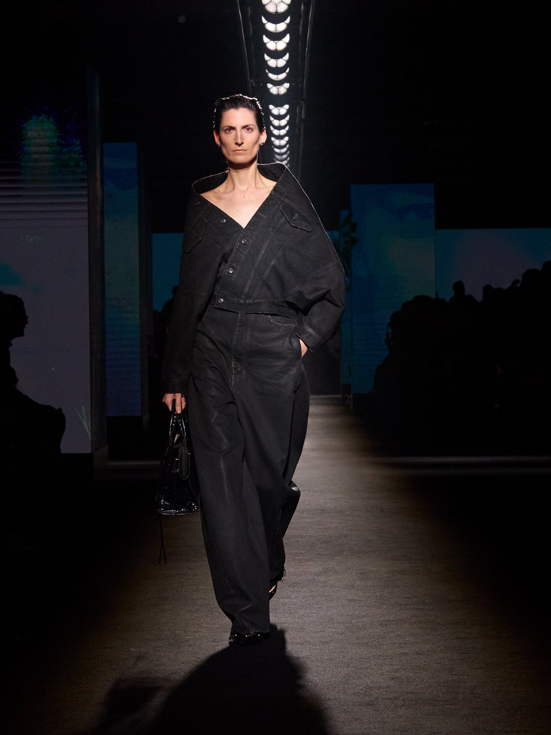 BALENCIAGA FALL 2026 RTW COLLECTION (43)